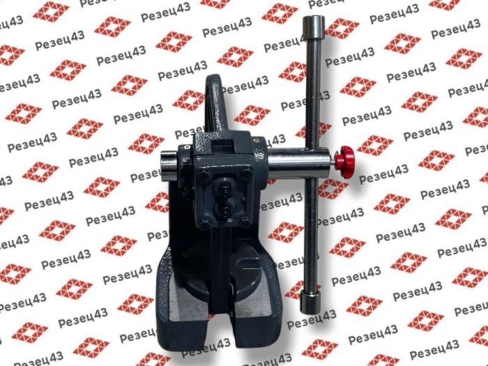 Реечный, ручной пресс 0.5 т