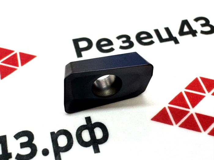 Пластина APMT1135PDR YBG202