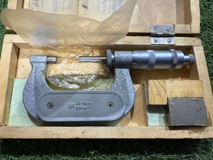 Микрометр 25-50 крин СССР новый